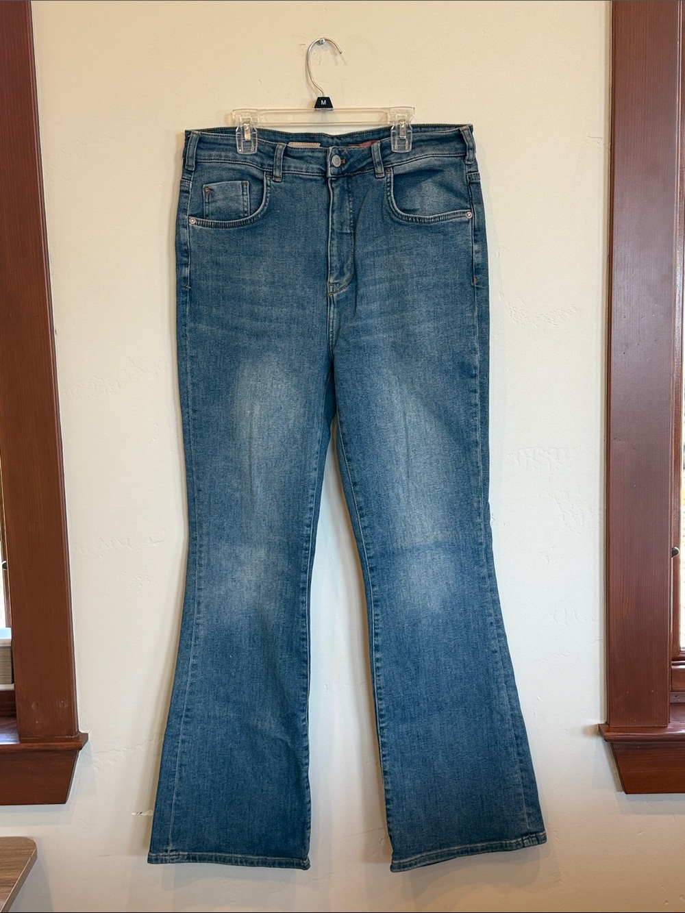 Pilcro bootcut denim jeans size 31 in light wash